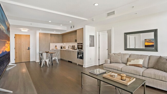 Building Photo - 1947 Vermont Ave NW