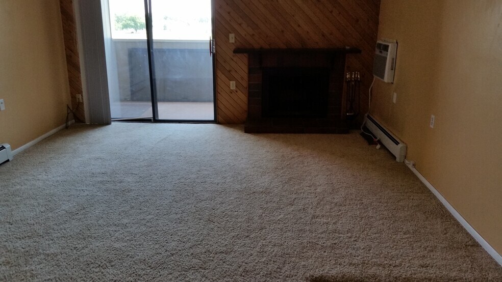 Building Photo - 3431 Stover St