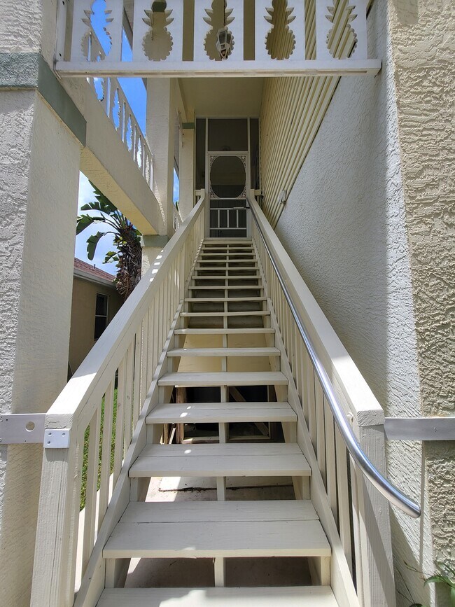 Building Photo - 2123 Davis Blvd