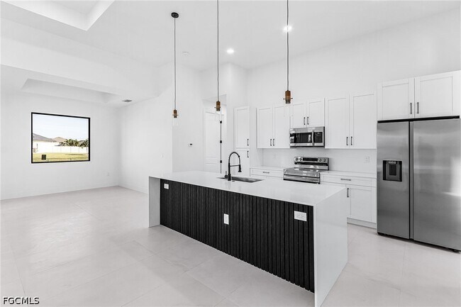 Building Photo - 417 SW 23rd Terrace