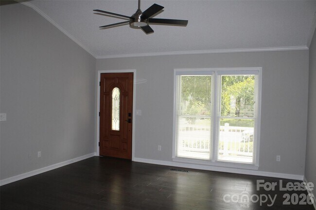 Building Photo - 2212 Crosswinds Ct