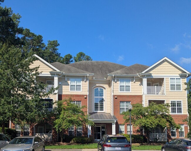 Primary Photo - Ground Level 2-bed, 2-bath Condo in Provid...