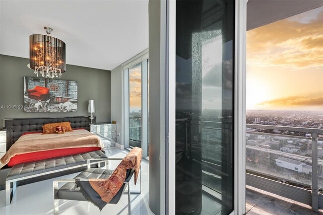 Building Photo - 92 SW 3rd St