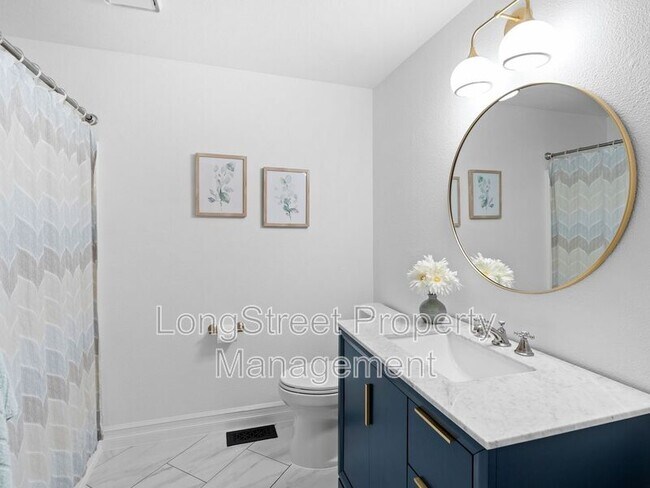 Building Photo - 15926 SW Hampshire Terrace