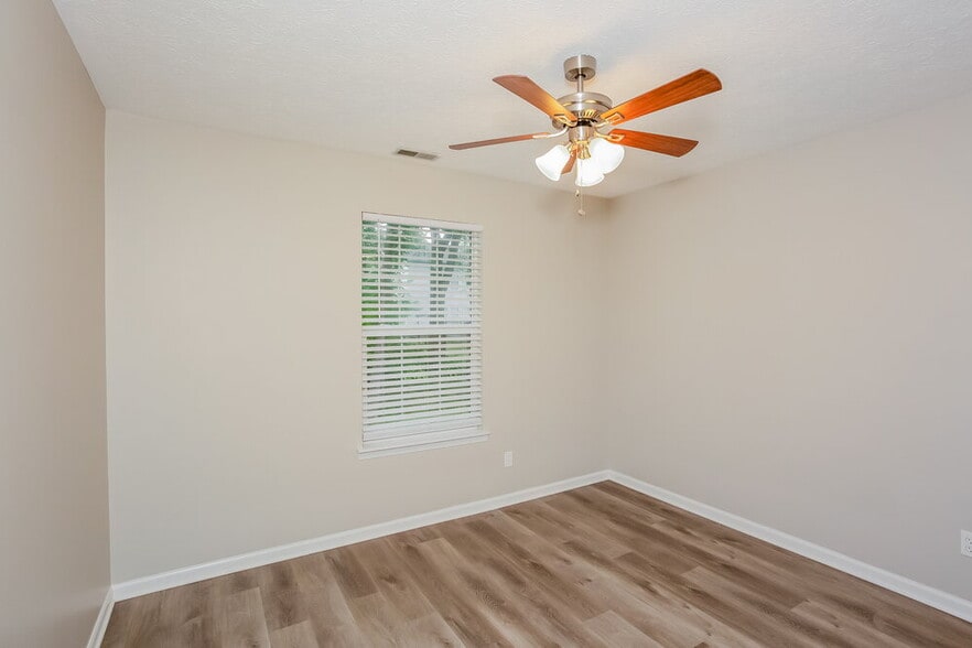 Building Photo - 959 Atir Ln