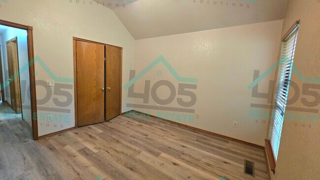 Building Photo - 3 Bed CA Schools