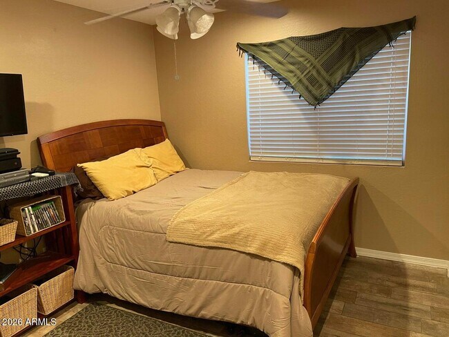 Building Photo - 14948 W Maui Ln