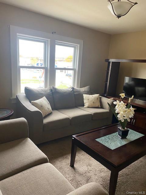 Building Photo - 994 Pacific St