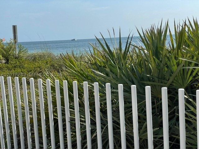 Building Photo - 613 Ocean Dr