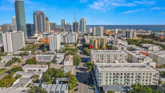 Building Photo - 600 3rd Ave S