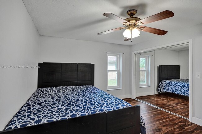 Building Photo - 8350 NW 15th Ct