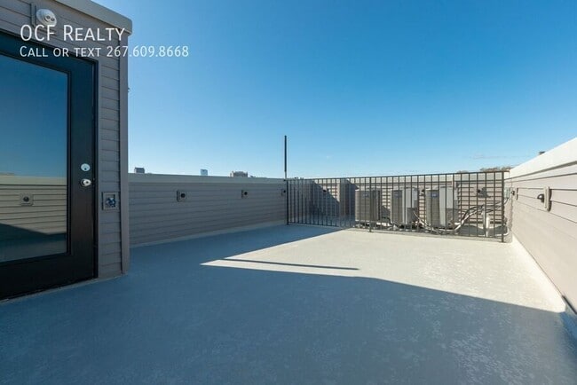 Building Photo - 711 N 16th St