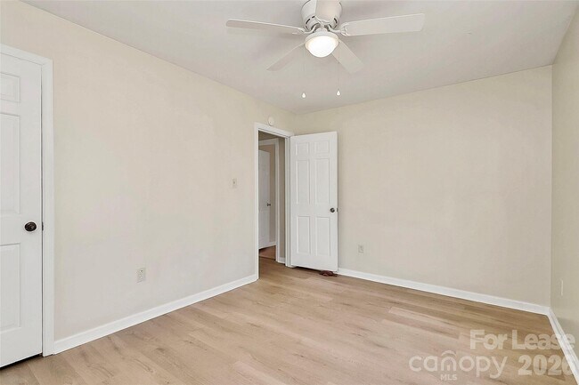 Building Photo - 6635 Olde Savannah Rd