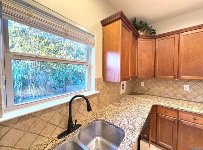 Building Photo - 22 Maple Grove Blvd SW