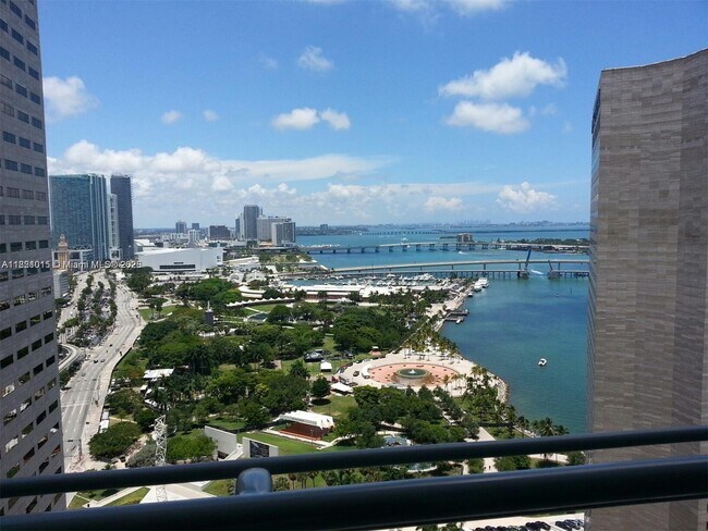 Primary Photo - 325 S Biscayne Blvd