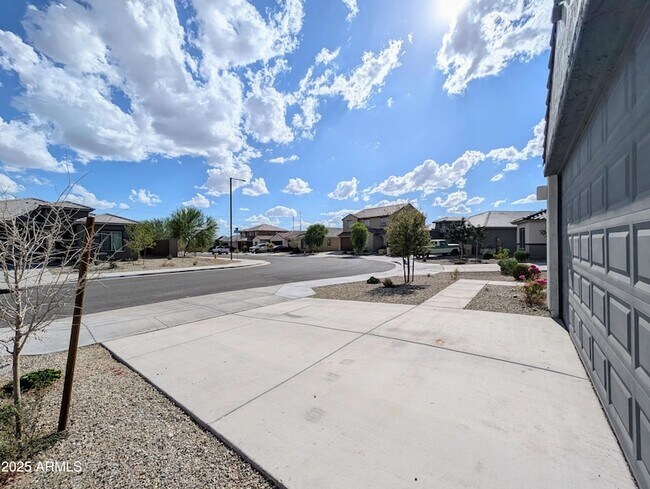 Building Photo - 24458 W Verlea Dr