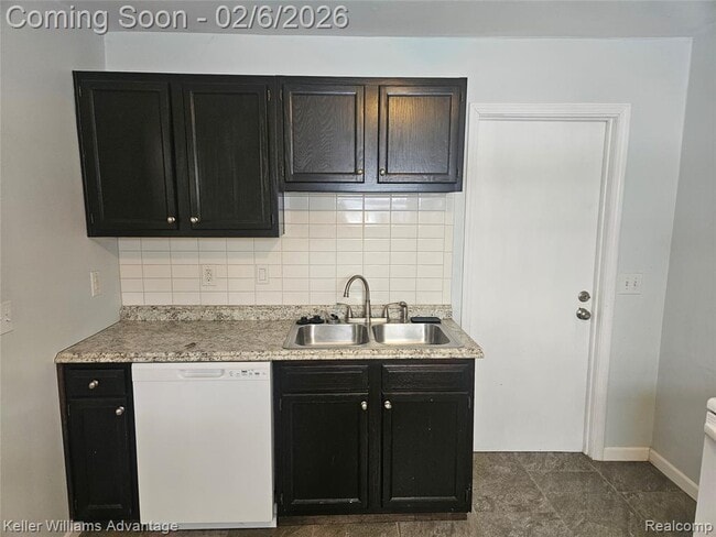 Building Photo - 9332 Lamont St