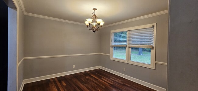 Building Photo - 1117 Appian Way