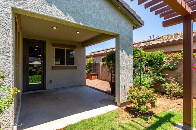 Building Photo - 17163 W Orchid Ln