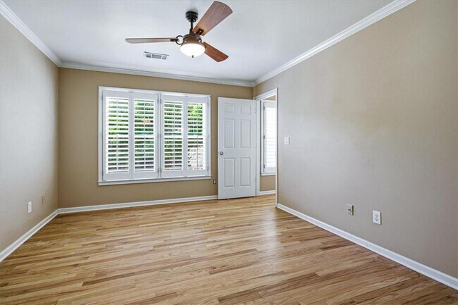 Building Photo - 210 Masters View Ct