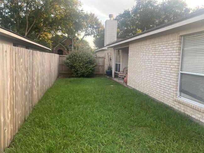 Building Photo - 15330 Geral Ln