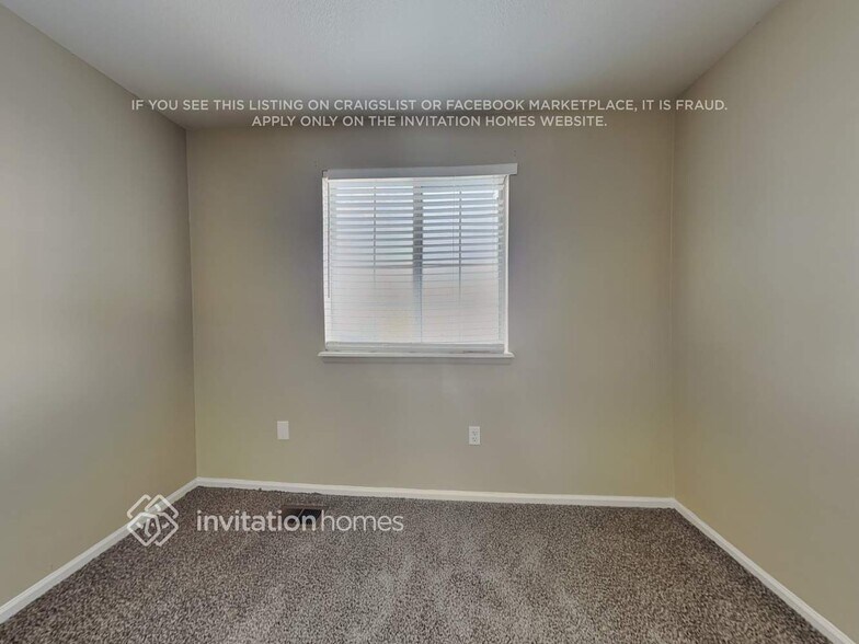 Building Photo - 4981 N Silverlace Dr