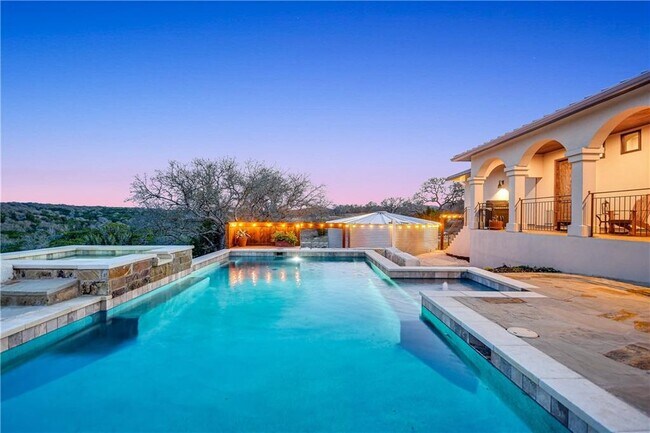 Building Photo - 3353 Tuscany Dr
