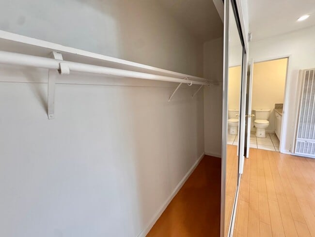 Interior Photo - KP
