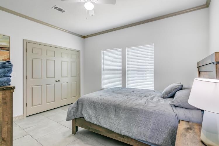 Building Photo - 2923 Pecos St