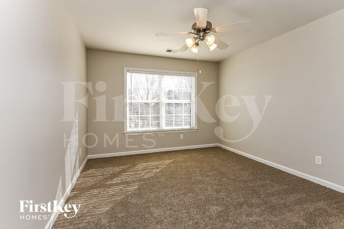 Building Photo - 6675 River Island Cir