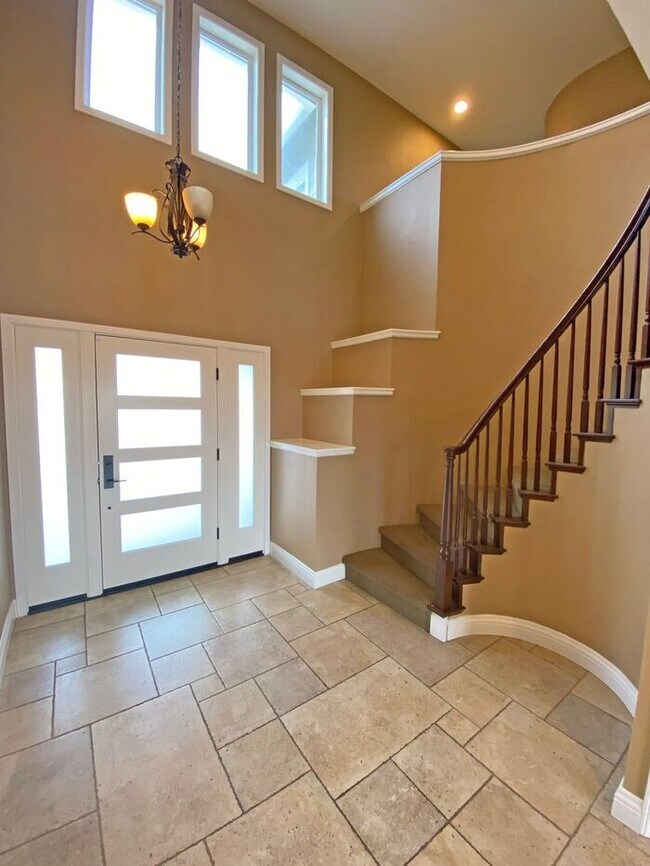 Building Photo - 6279 Skywalker Dr