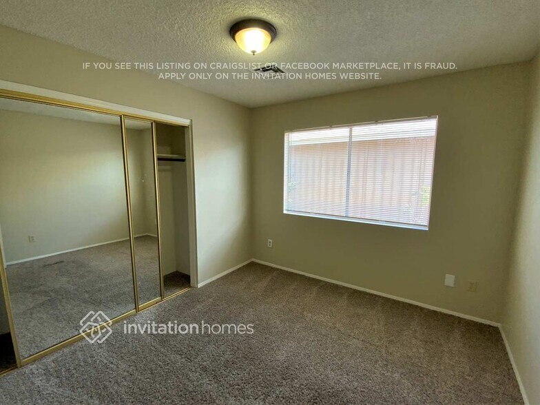 Building Photo - 6946 W Nicolet Ave