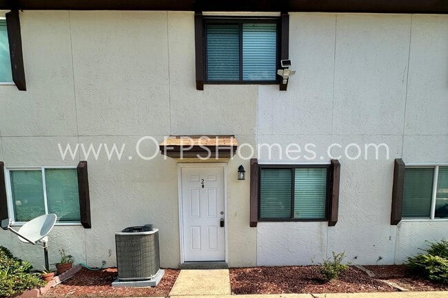 Building Photo - 710 Legion Dr