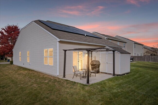 Building Photo - SPECIAL! $1,800 MONTHLY FOR A 6 MONTH LEASE!