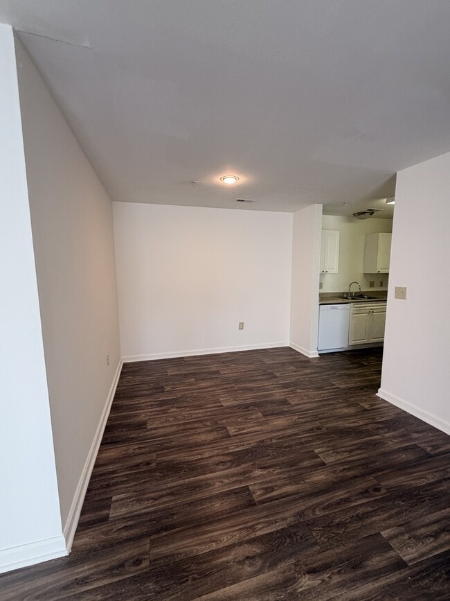 Building Photo - 10 Hamiltons Bay Ct