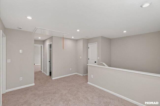 Building Photo - 203 Sage Woods Way