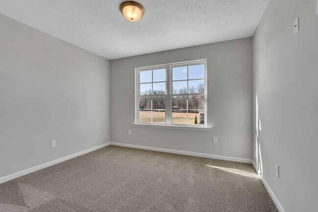 Building Photo - Beautiful NEW 3 Bed 2.5 Bath Townhome in M...