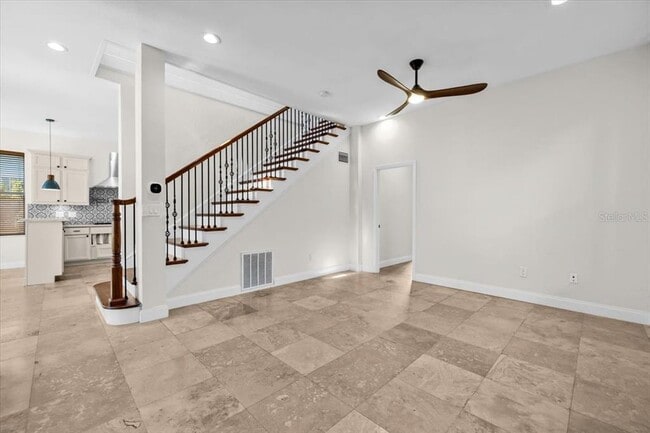 Building Photo - 2327 4th Ave N