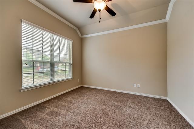 Building Photo - 2025 Zander Dr