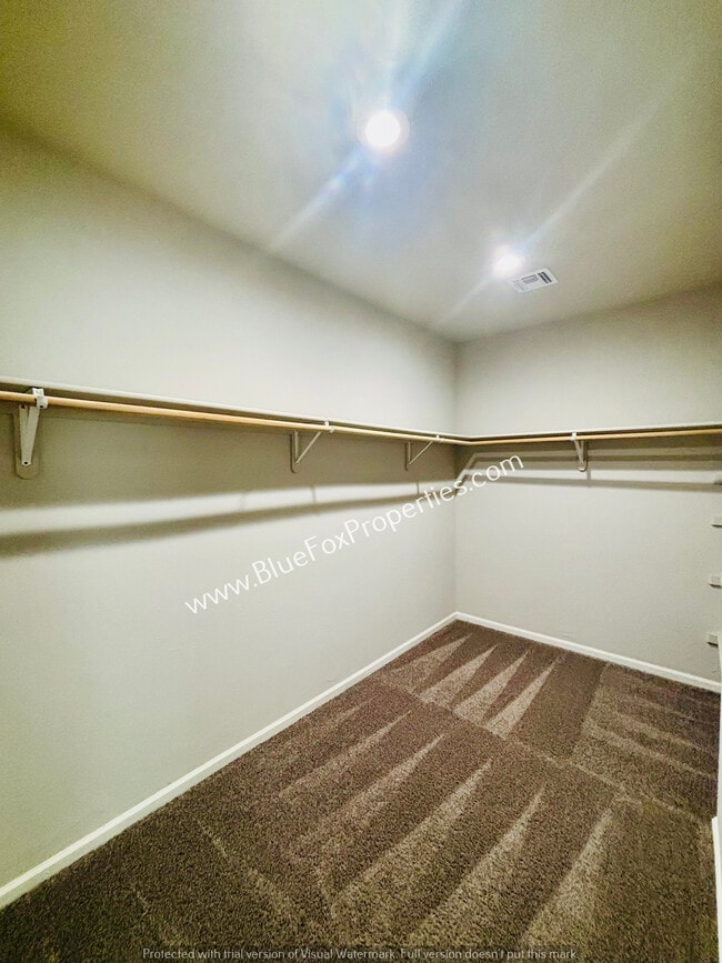 Building Photo - 149 E Stone Ct