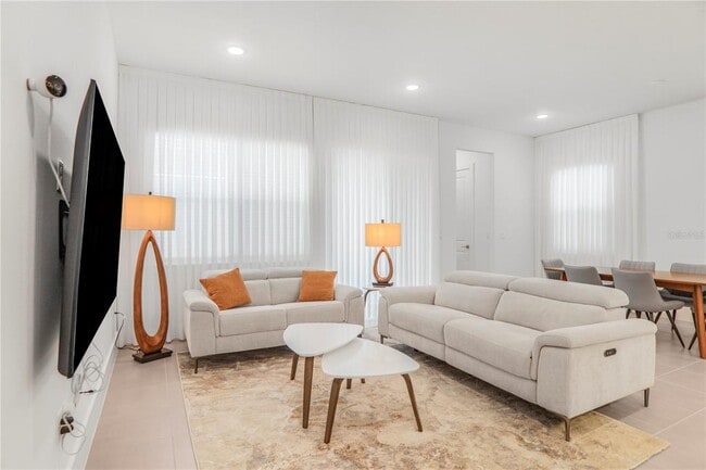 Building Photo - 15567 Gentle Rain Dr