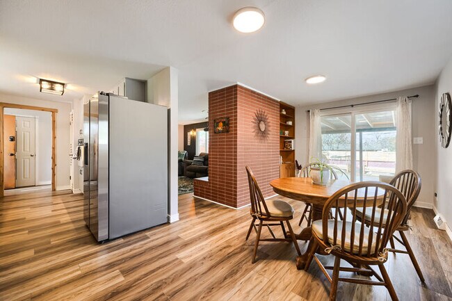 Building Photo - 2118 Monteagle St