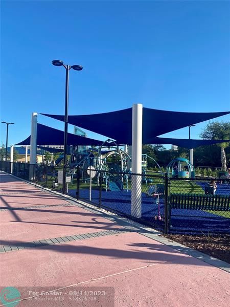 Building Photo - 8201 NW 41st St