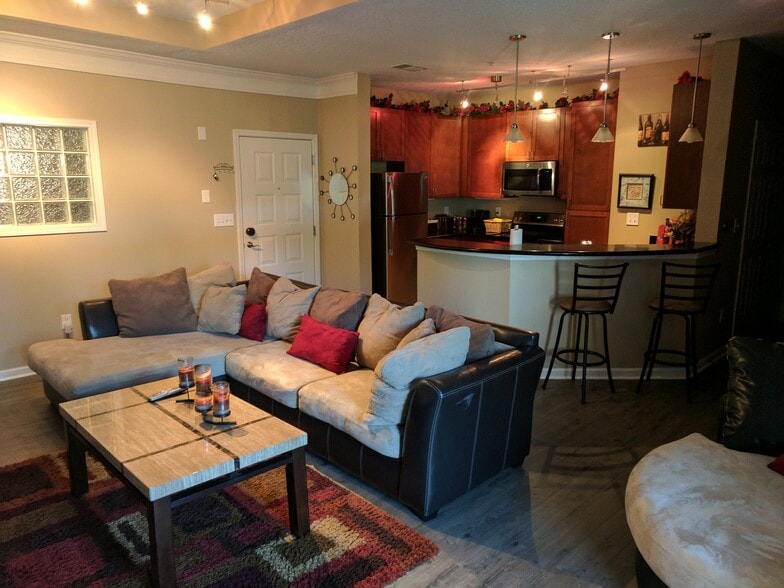 Building Photo - 400 17th Street Northwest