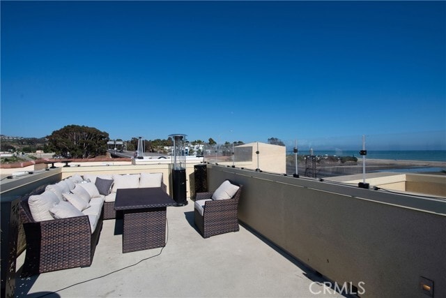 Building Photo - 1523 Doheny