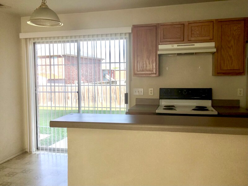 Building Photo - 5806 Redstone Dr