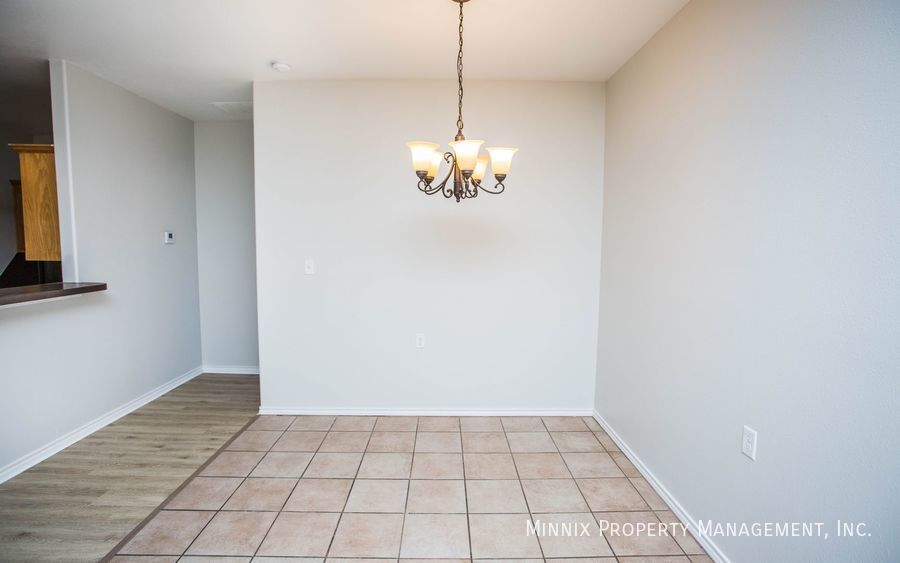 Building Photo - 2214 100th St