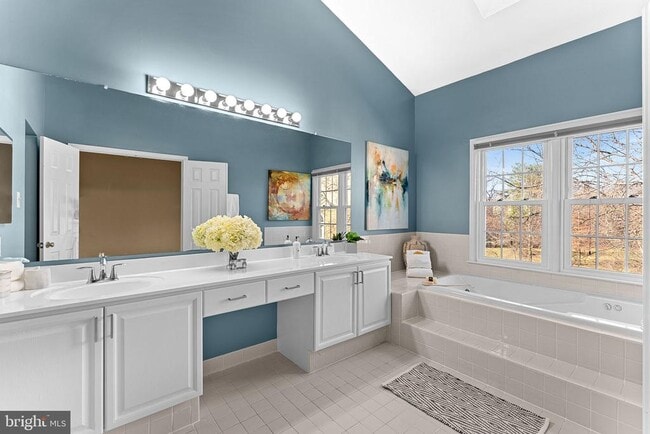 Building Photo - 1707 Leighton Wood Ln