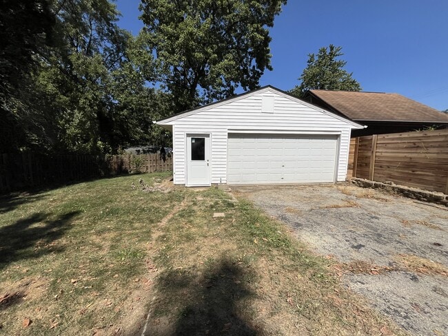 Building Photo - 5722 Bridgetown Rd