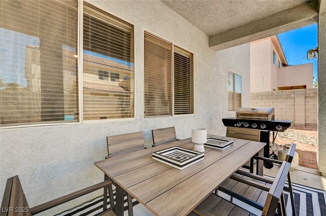 Building Photo - 6574 W Diablo Dr